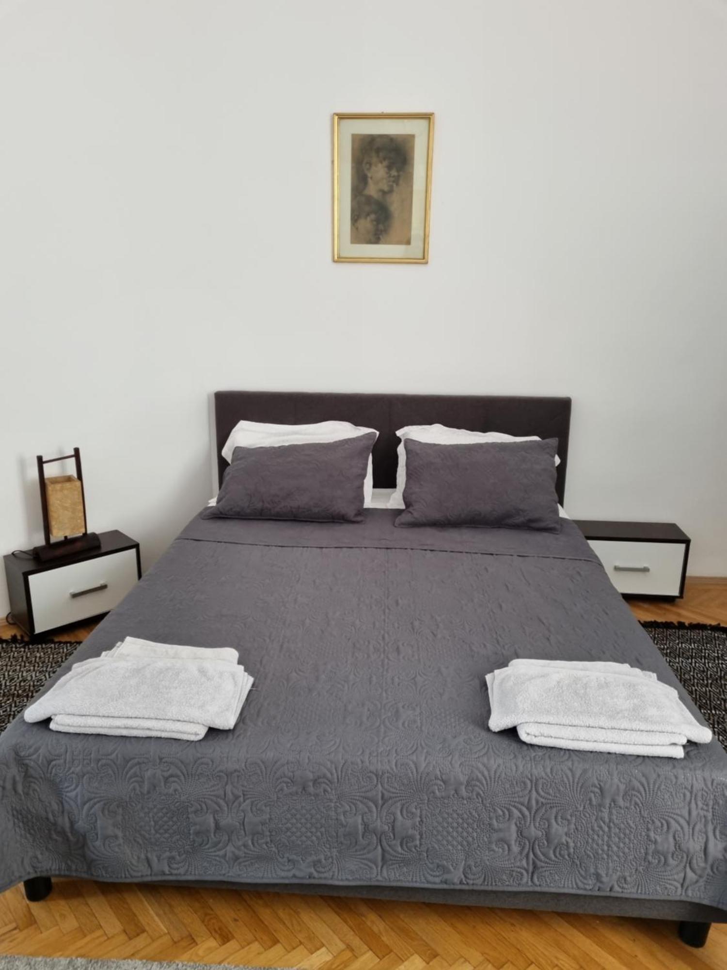 Cozy Apartment Near City Center ブカレスト エクステリア 写真